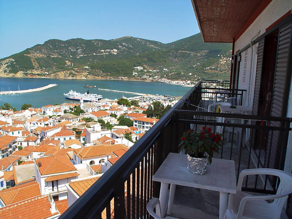 Denise Hotel Skopelos Town Exterior photo